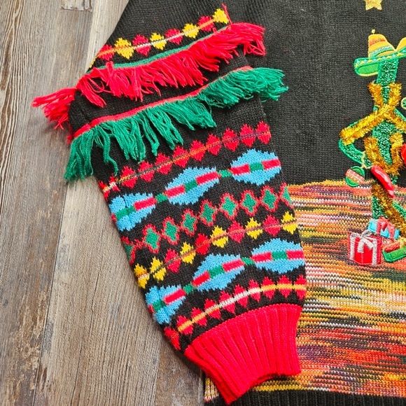 CHRISTMAS Sweater Women's XL (16-18) Feliz Navidad Chihuahua Dog in Sombrero - Picture 3 of 9